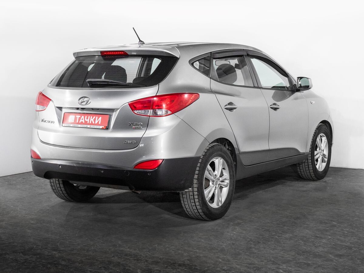 Hyundai Tucson 2011 - фото автомобиля