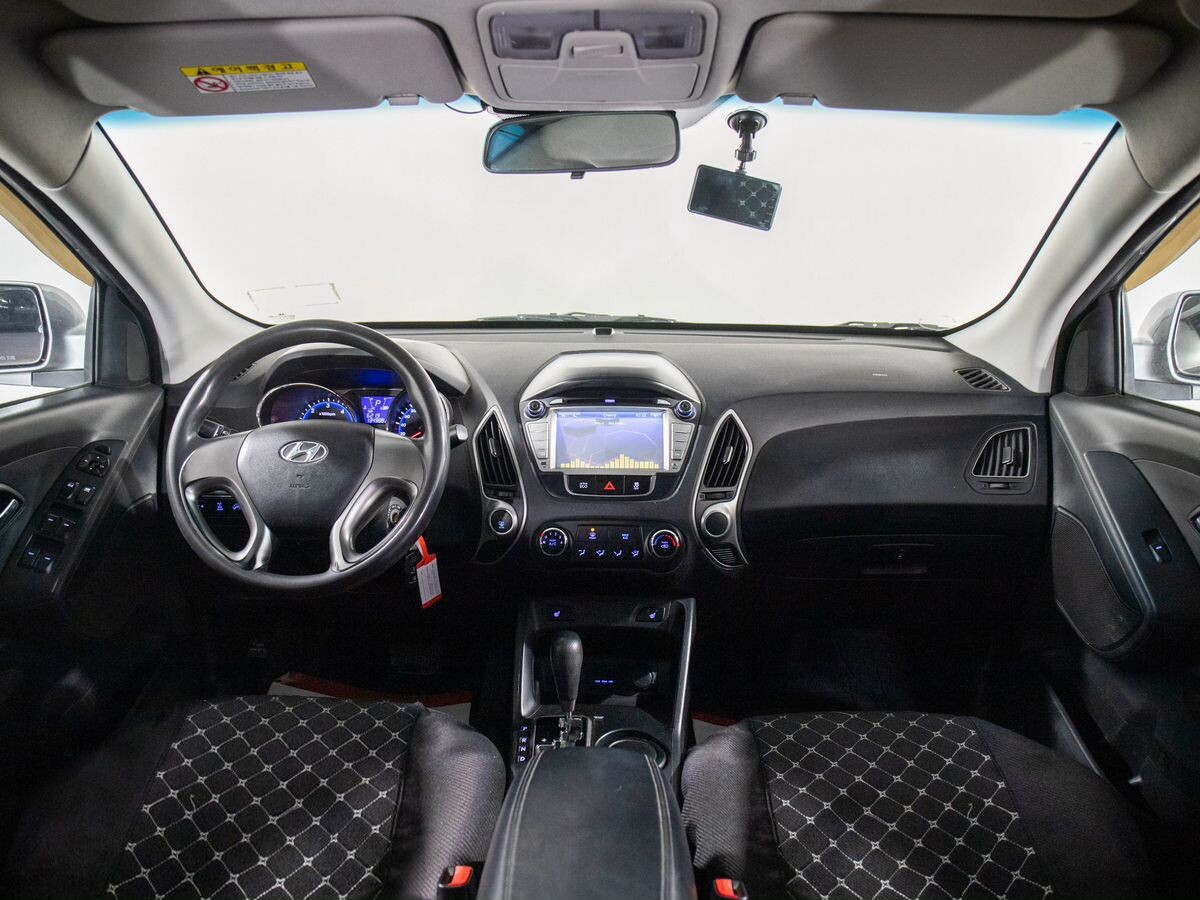 Hyundai Tucson 2011 - фото автомобиля