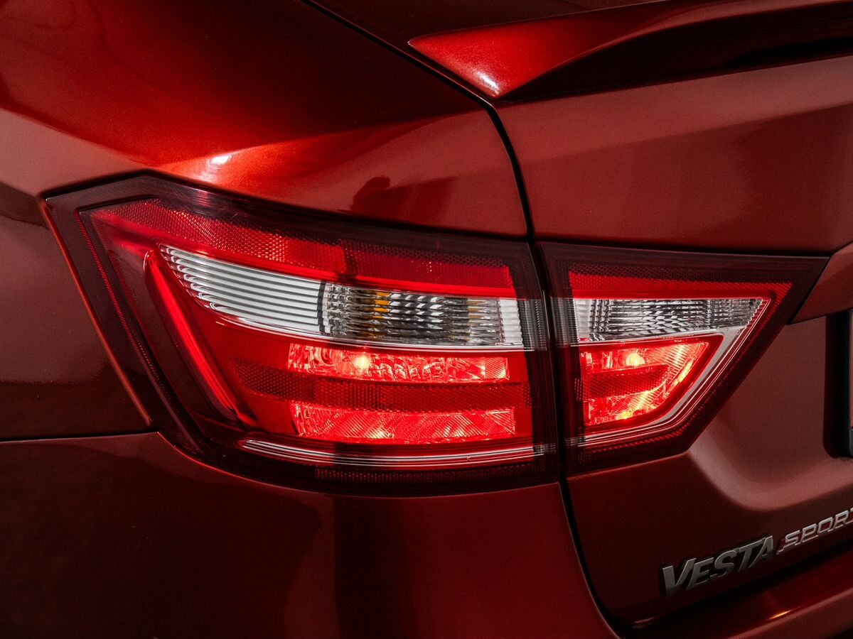 Lada (ВАЗ) Vesta 2019 - фото автомобиля