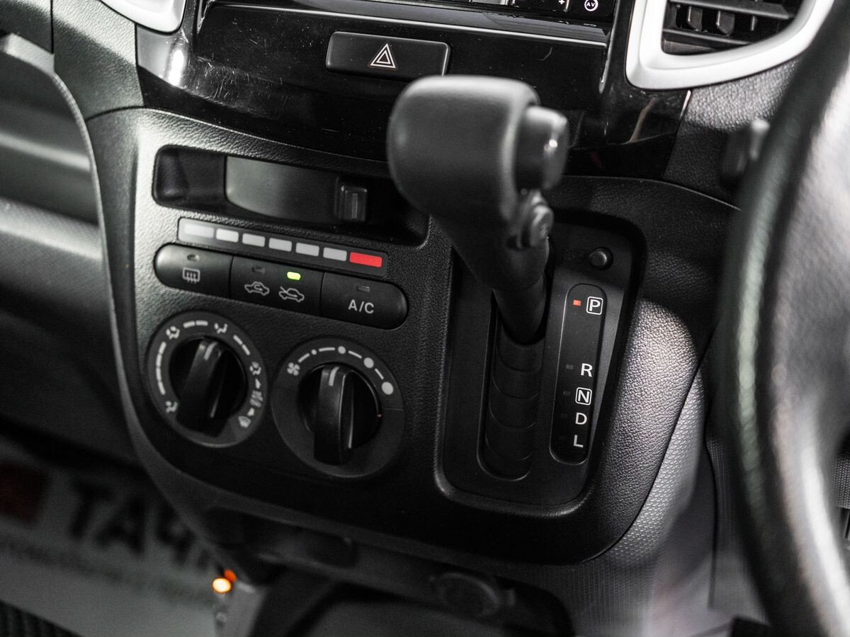 Suzuki Solio 2015 - фото автомобиля