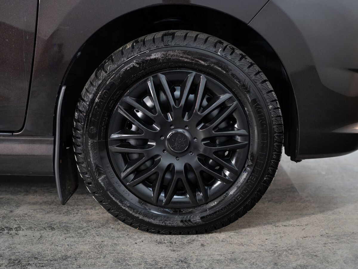 Suzuki Solio 2015 - фото автомобиля