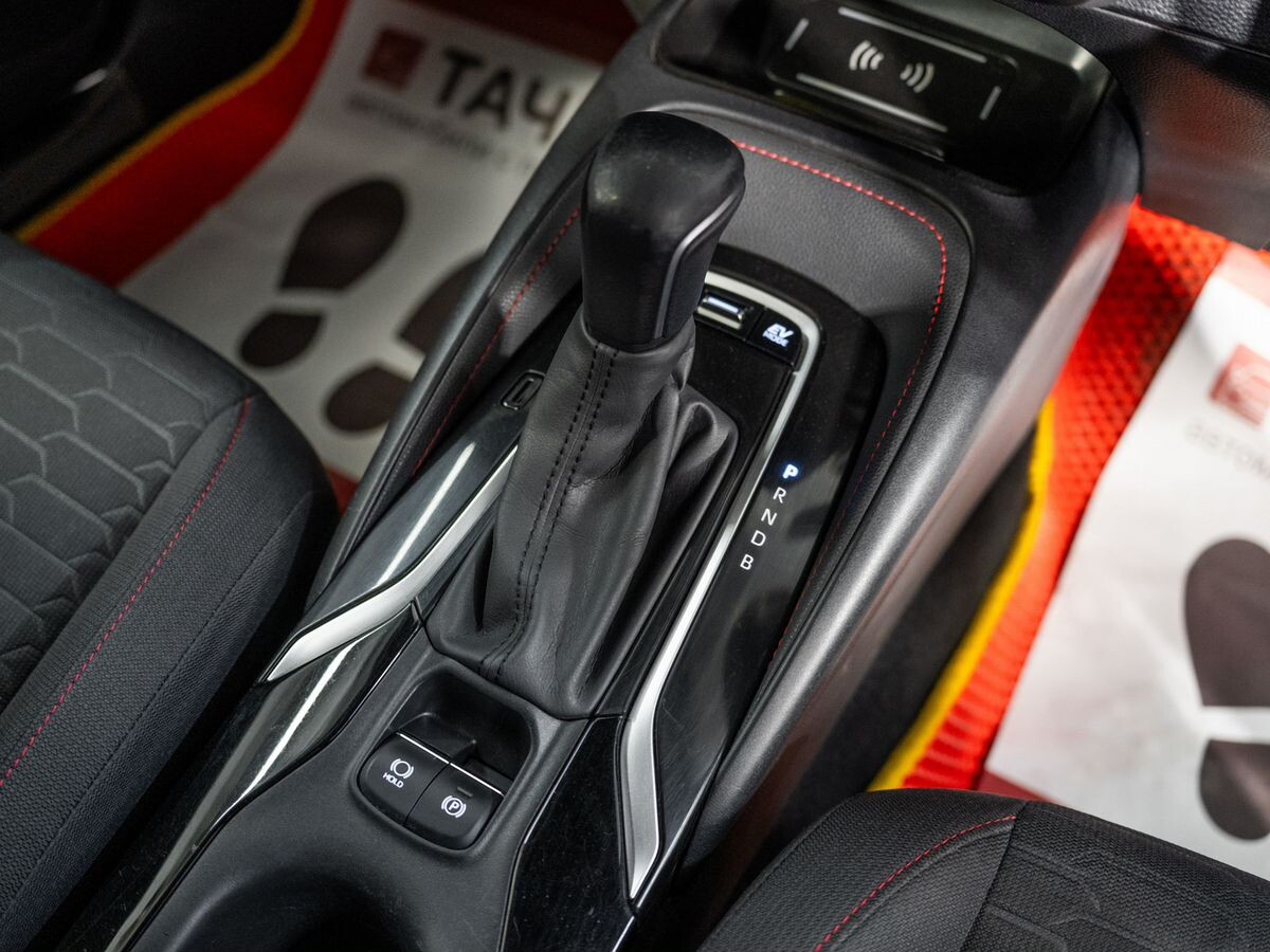 Toyota Corolla 2018 - фото автомобиля