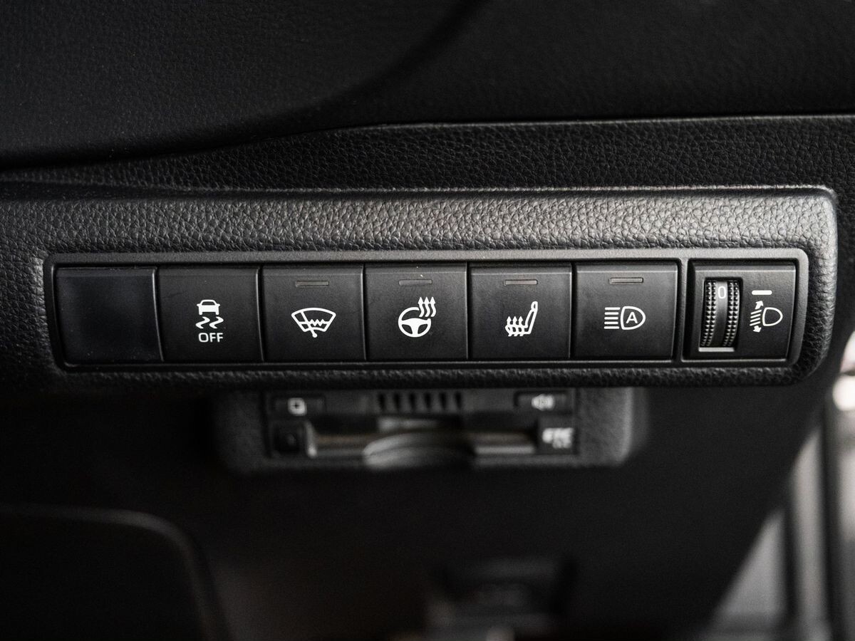 Toyota Corolla 2018 - фото автомобиля