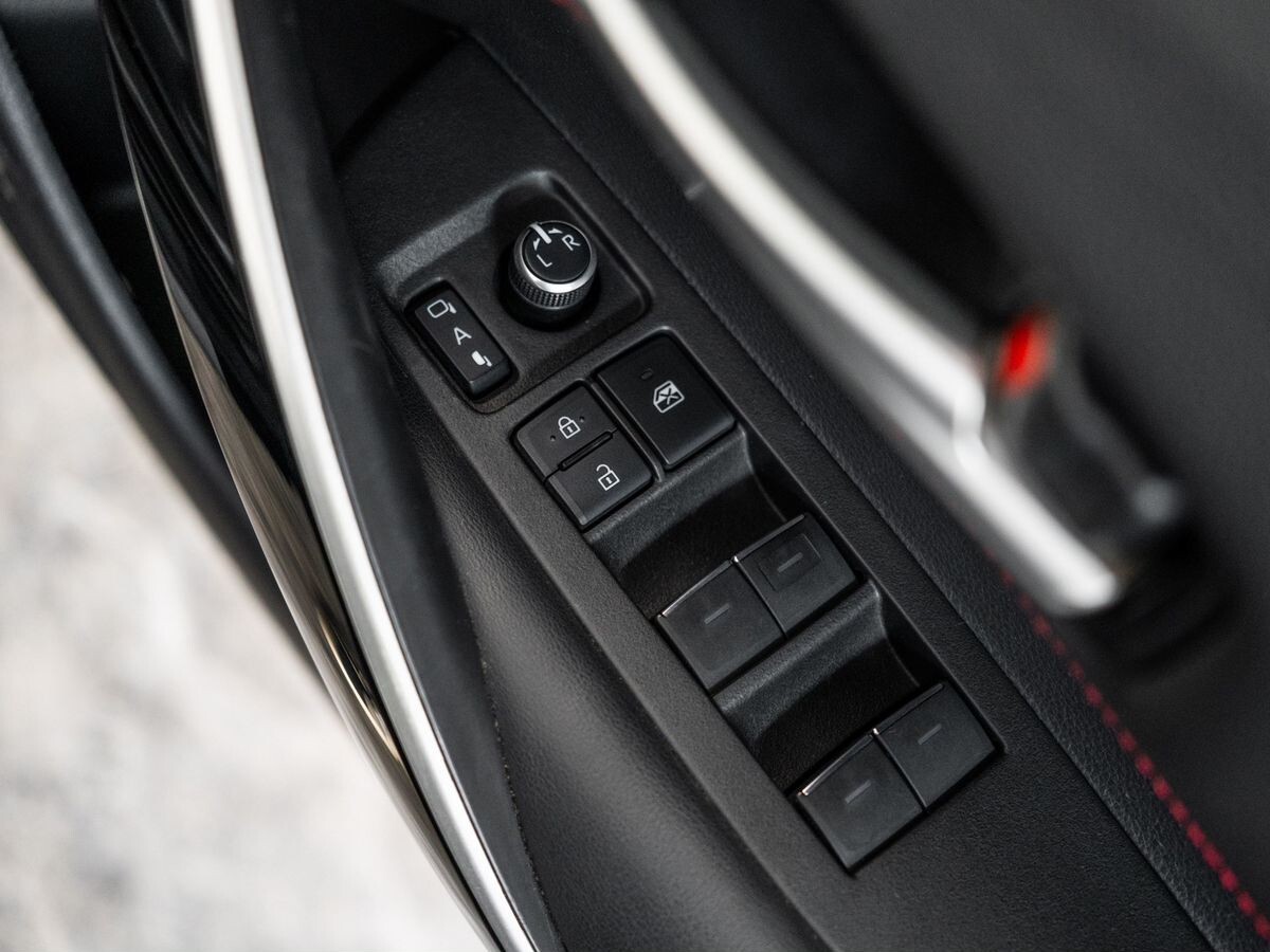 Toyota Corolla 2018 - фото автомобиля