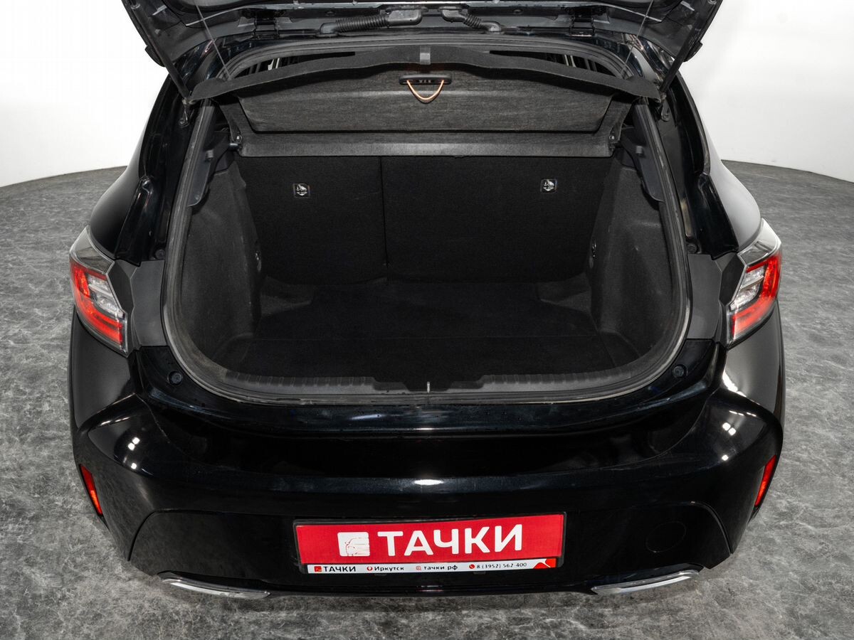 Toyota Corolla 2018 - фото автомобиля