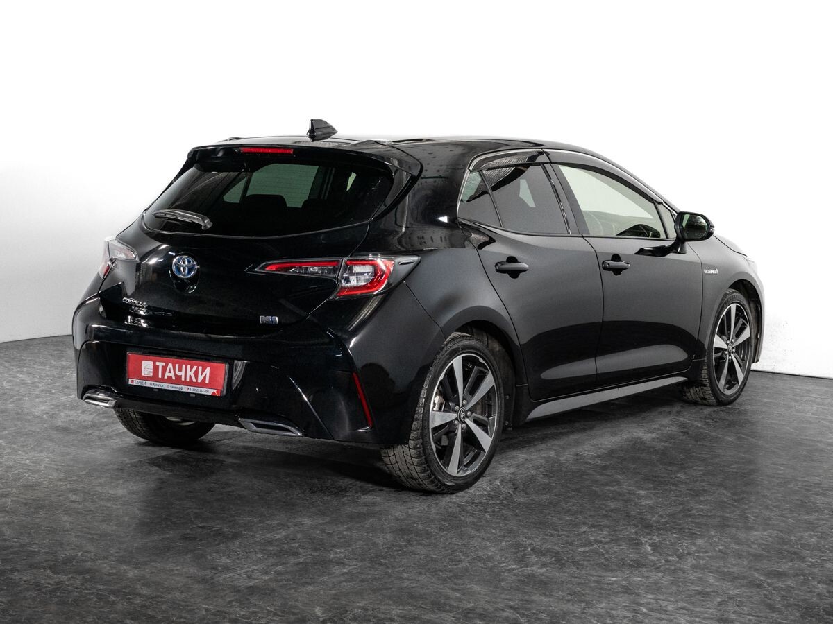 Toyota Corolla 2018 - фото автомобиля