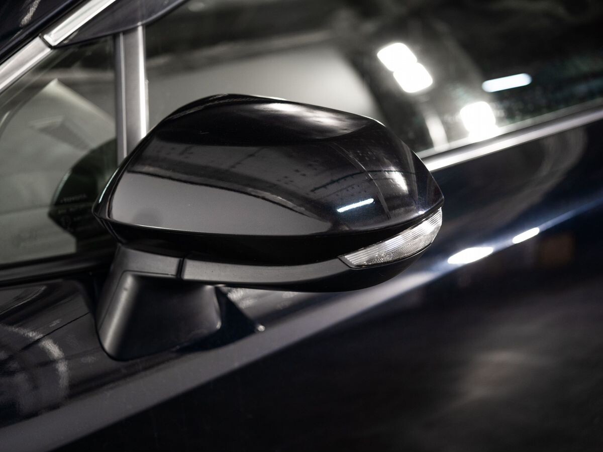 Toyota Corolla 2018 - фото автомобиля