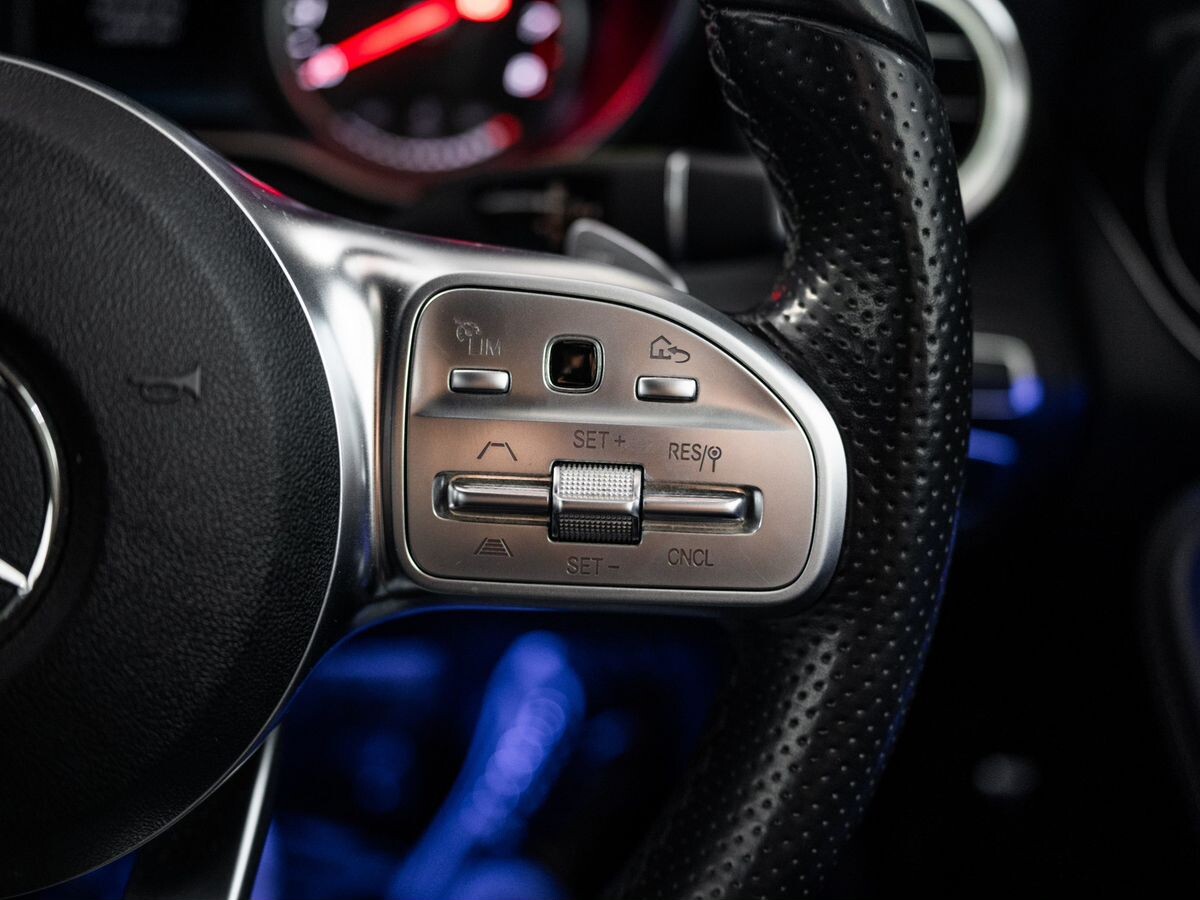 Mercedes-Benz C-Класс 2019 - фото автомобиля