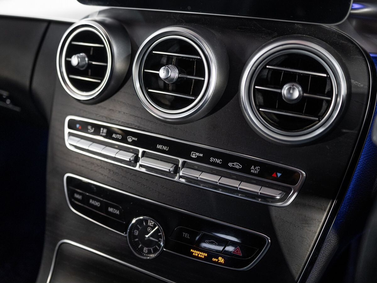 Mercedes-Benz C-Класс 2019 - фото автомобиля