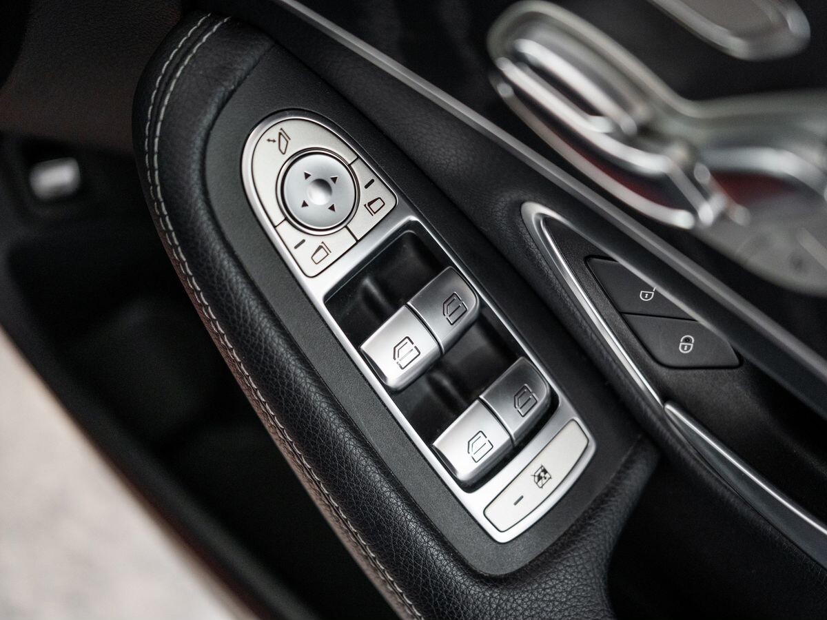 Mercedes-Benz C-Класс 2019 - фото автомобиля