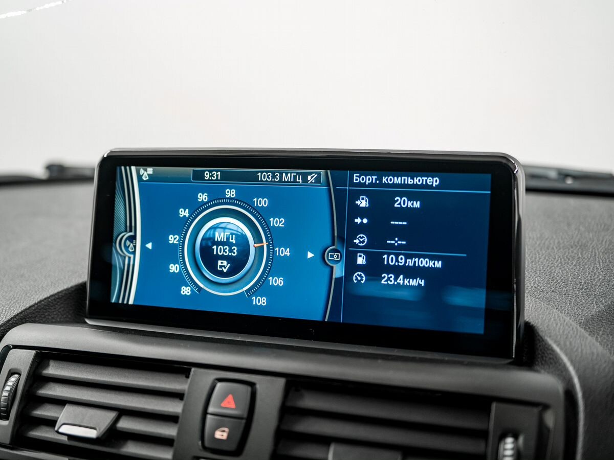 BMW 1 серии 2012 - фото автомобиля