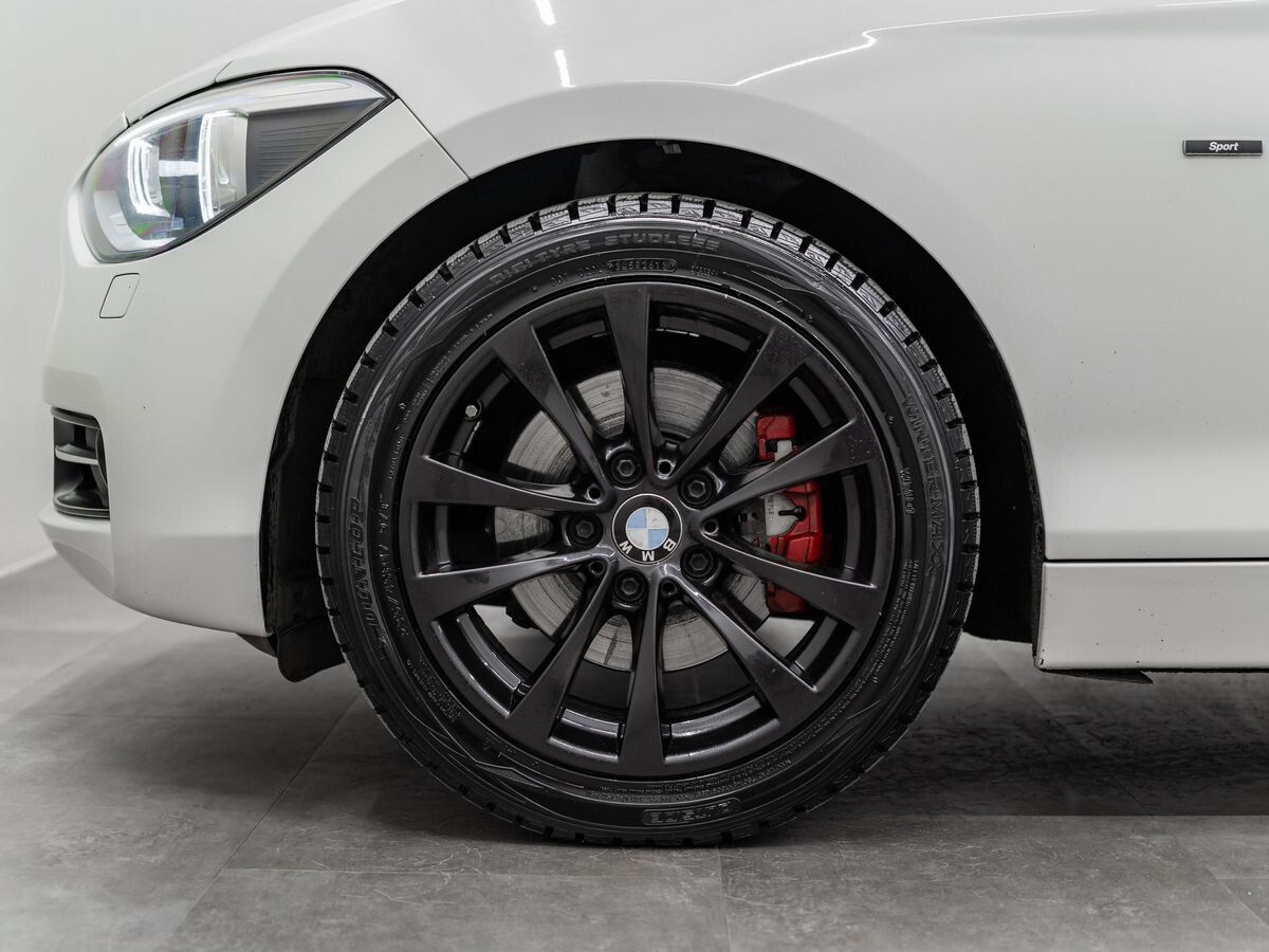 BMW 1 серии 2012 - фото автомобиля