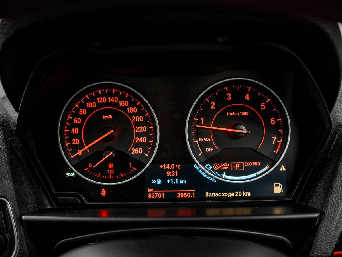 BMW 1 серии 2012 - фото автомобиля