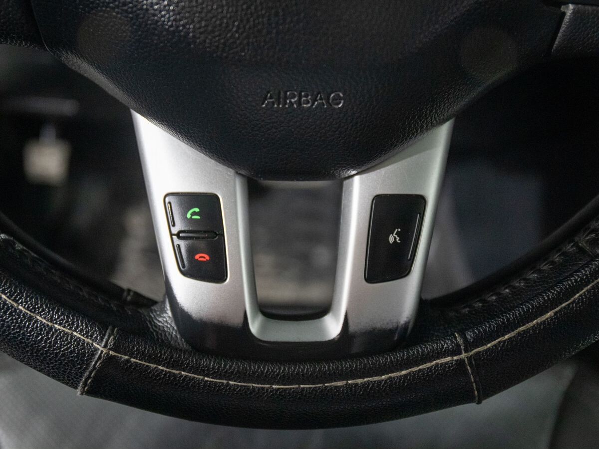 Kia Sportage 2011 - фото автомобиля