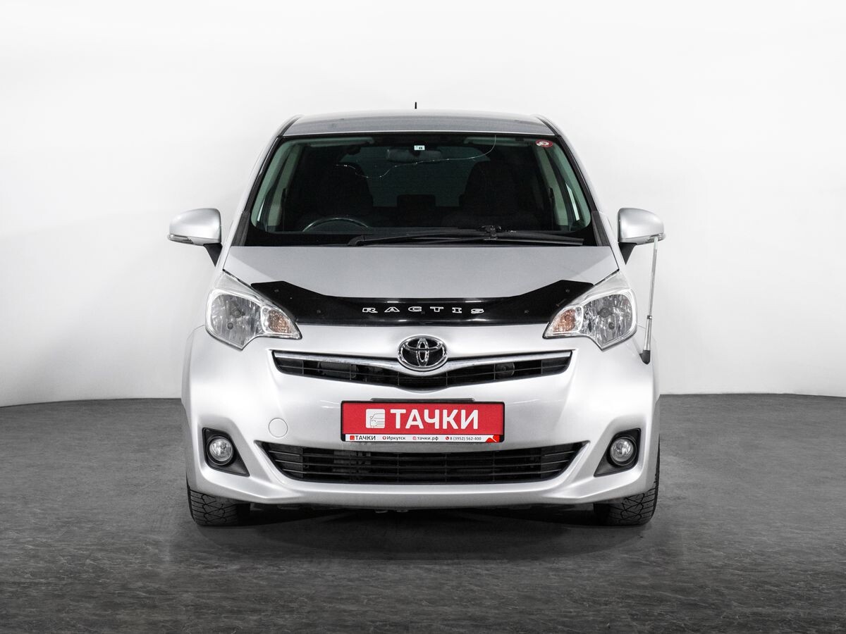 Toyota Ractis 2012 - фото автомобиля