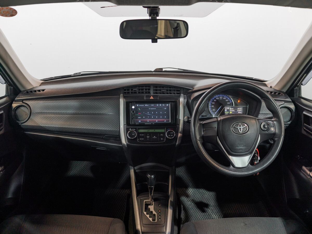 Toyota Corolla 2014 - фото автомобиля