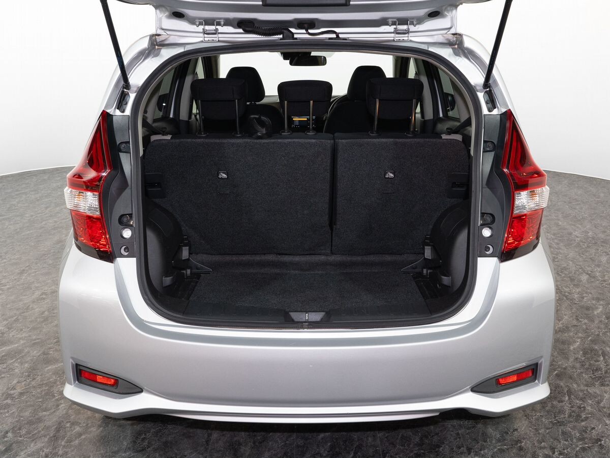 Nissan Note 2018 - фото автомобиля