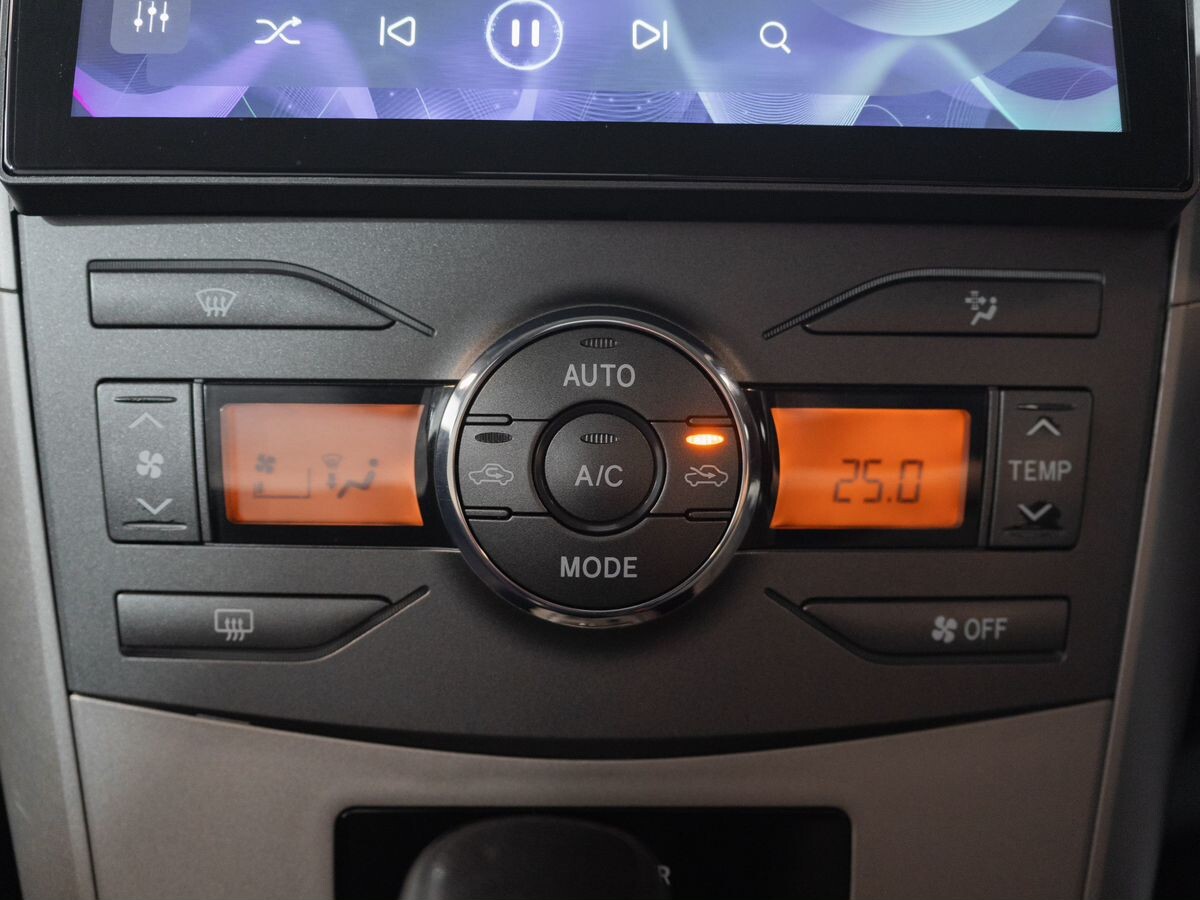 Toyota Corolla 2008 - фото автомобиля