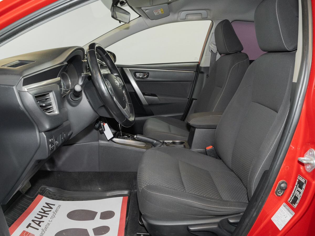 Toyota Corolla 2014 - фото автомобиля