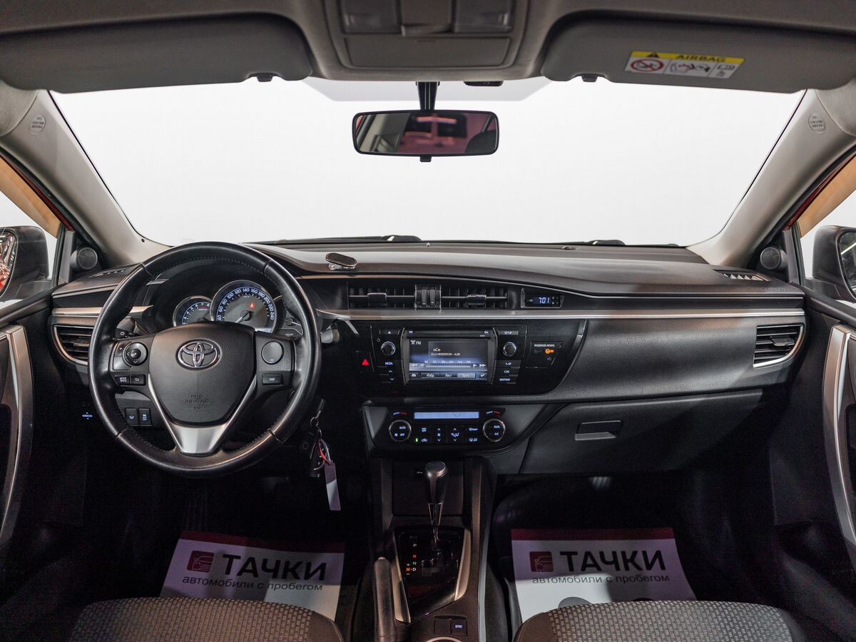 Toyota Corolla 2014 - фото автомобиля