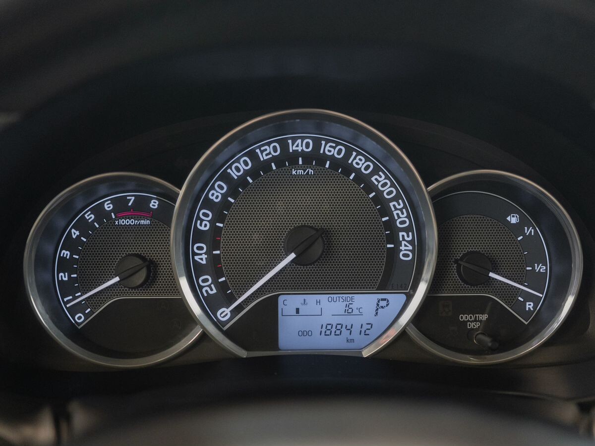 Toyota Corolla 2014 - фото автомобиля