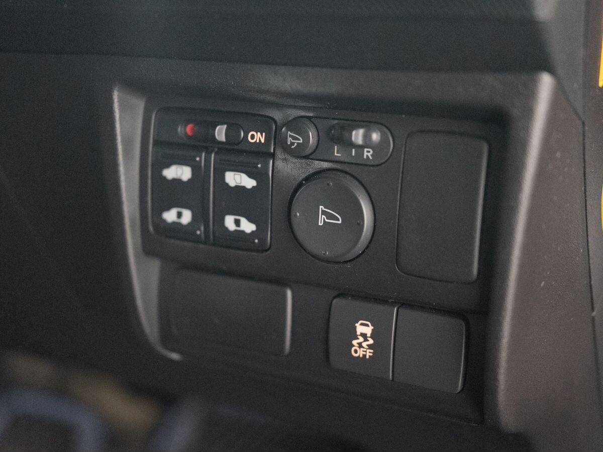 Honda Freed 2014 - фото автомобиля