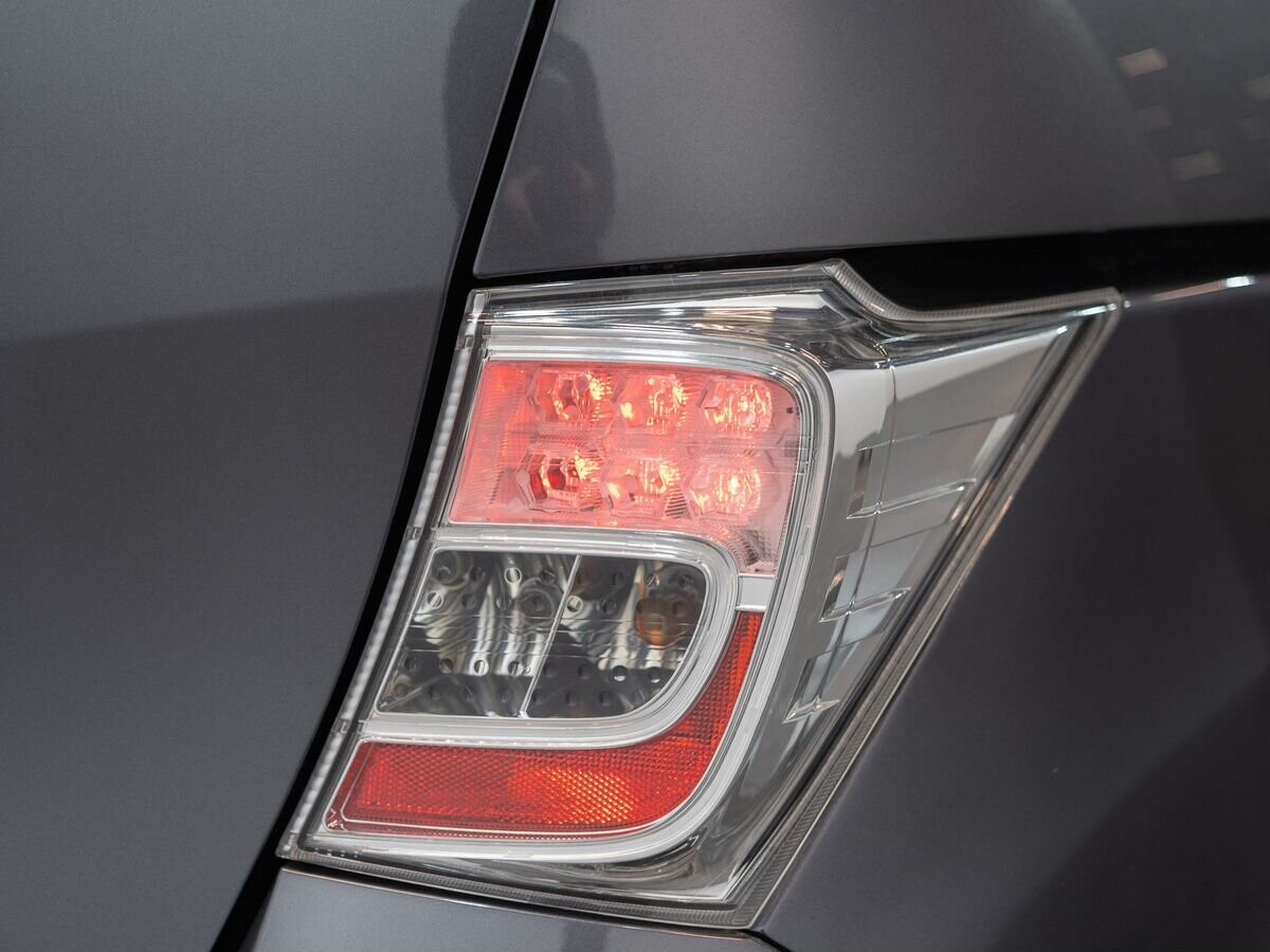 Honda Freed 2014 - фото автомобиля