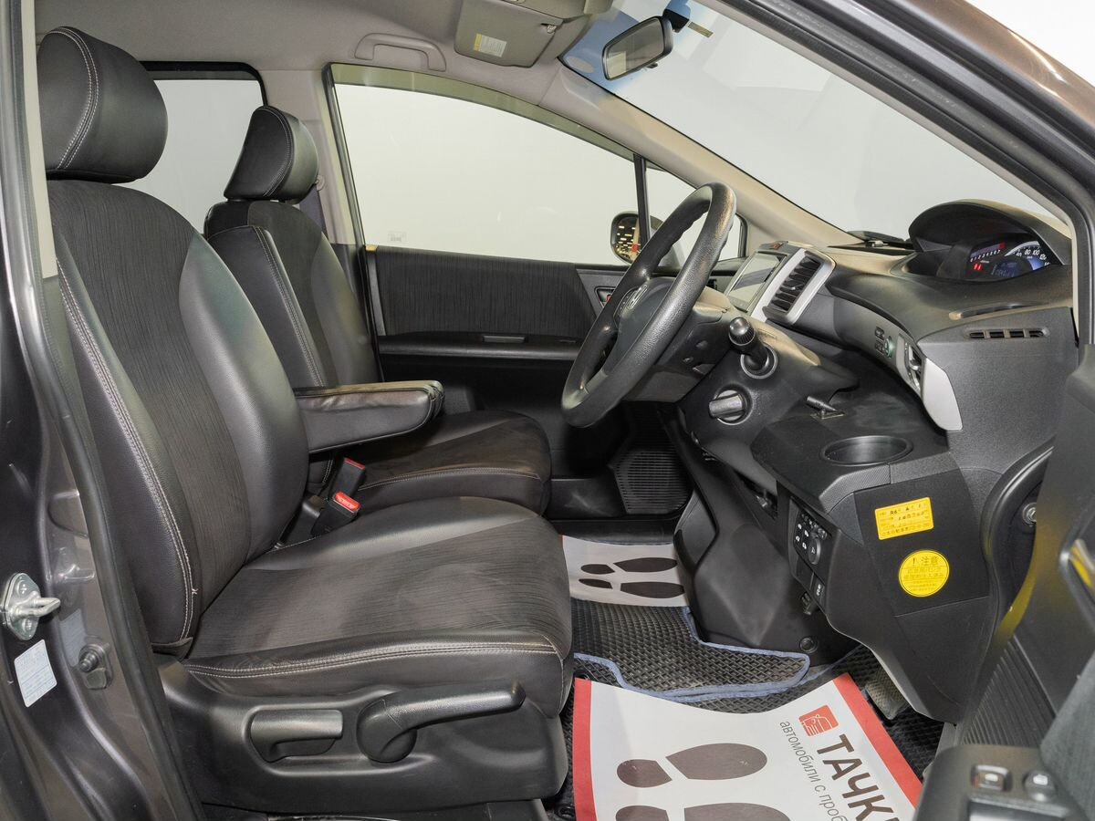 Honda Freed 2014 - фото автомобиля