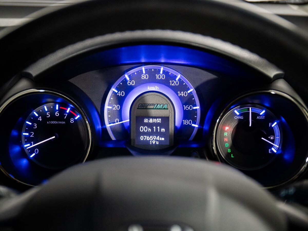 Honda Fit Shuttle 2011 - фото автомобиля