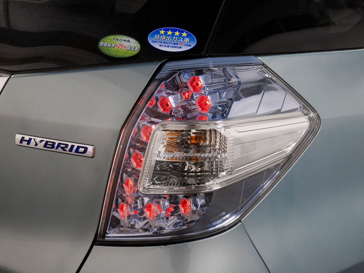 Honda Fit Shuttle 2011 - фото автомобиля