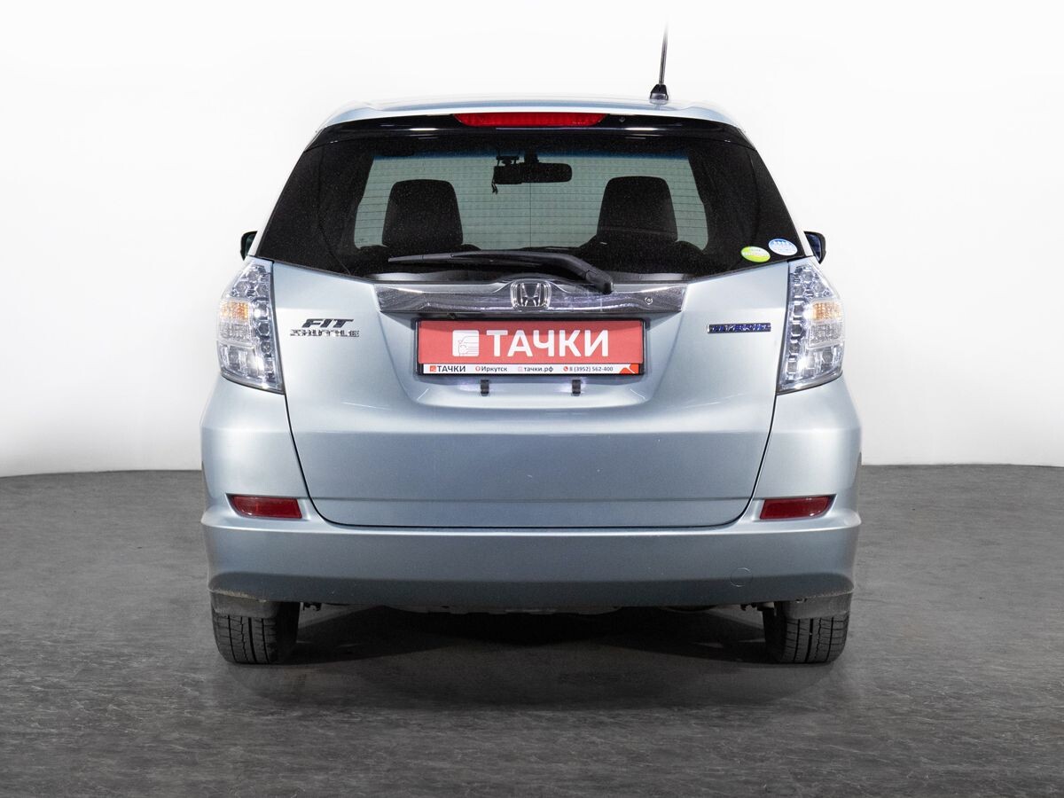 Honda Fit Shuttle 2011 - фото автомобиля