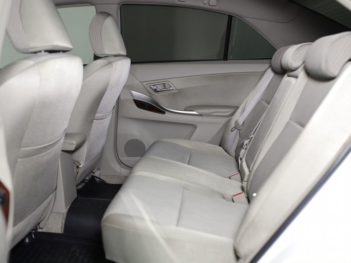 Toyota Premio 2012 - фото автомобиля