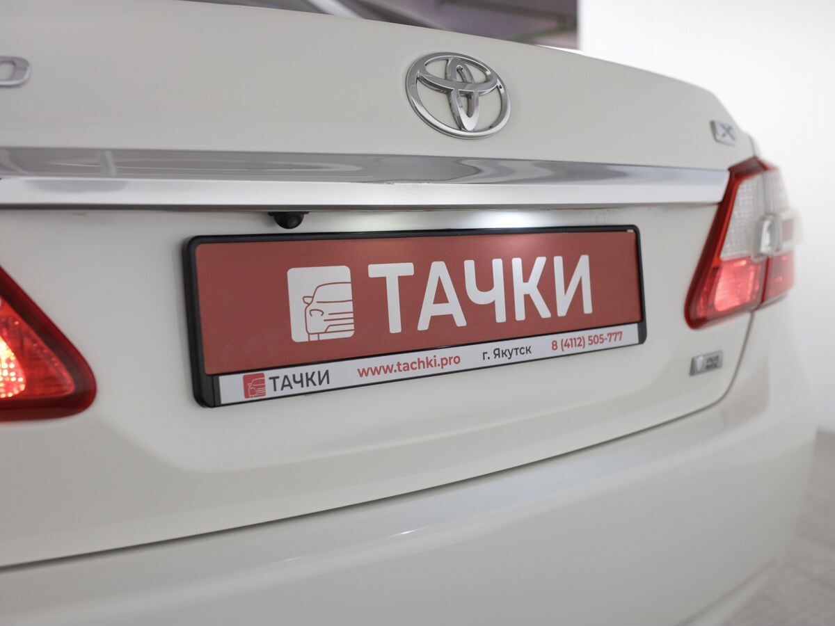 Toyota Premio 2012 - фото автомобиля