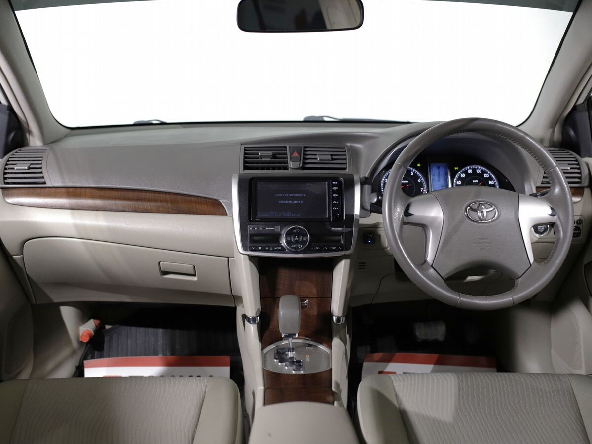 Toyota Premio 2012 - фото автомобиля