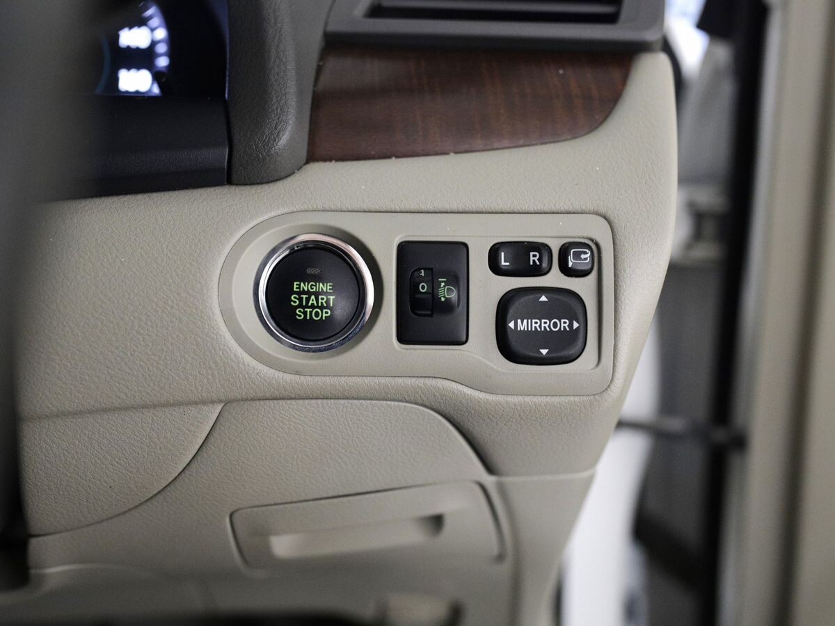 Toyota Premio 2012 - фото автомобиля