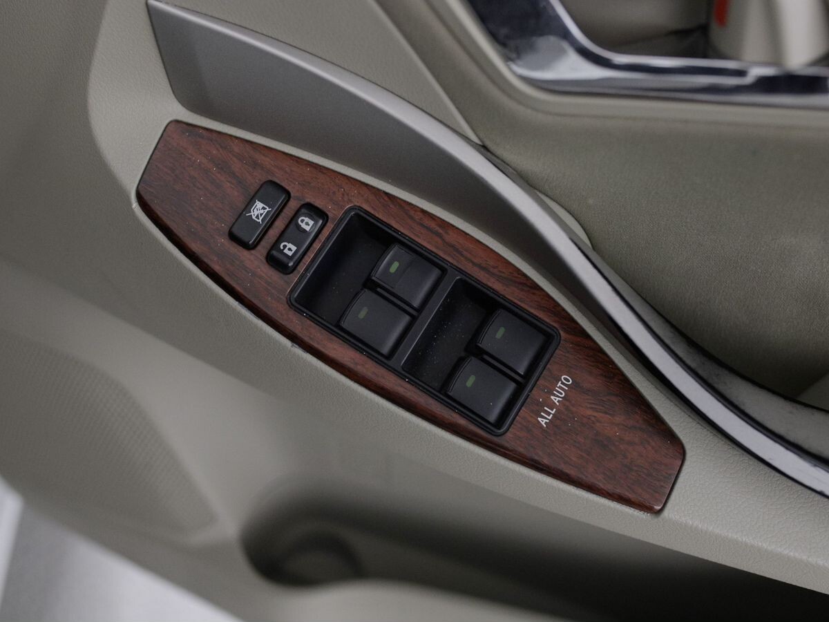 Toyota Premio 2012 - фото автомобиля