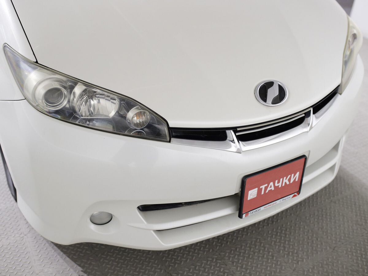 Toyota Wish 2009 - фото автомобиля