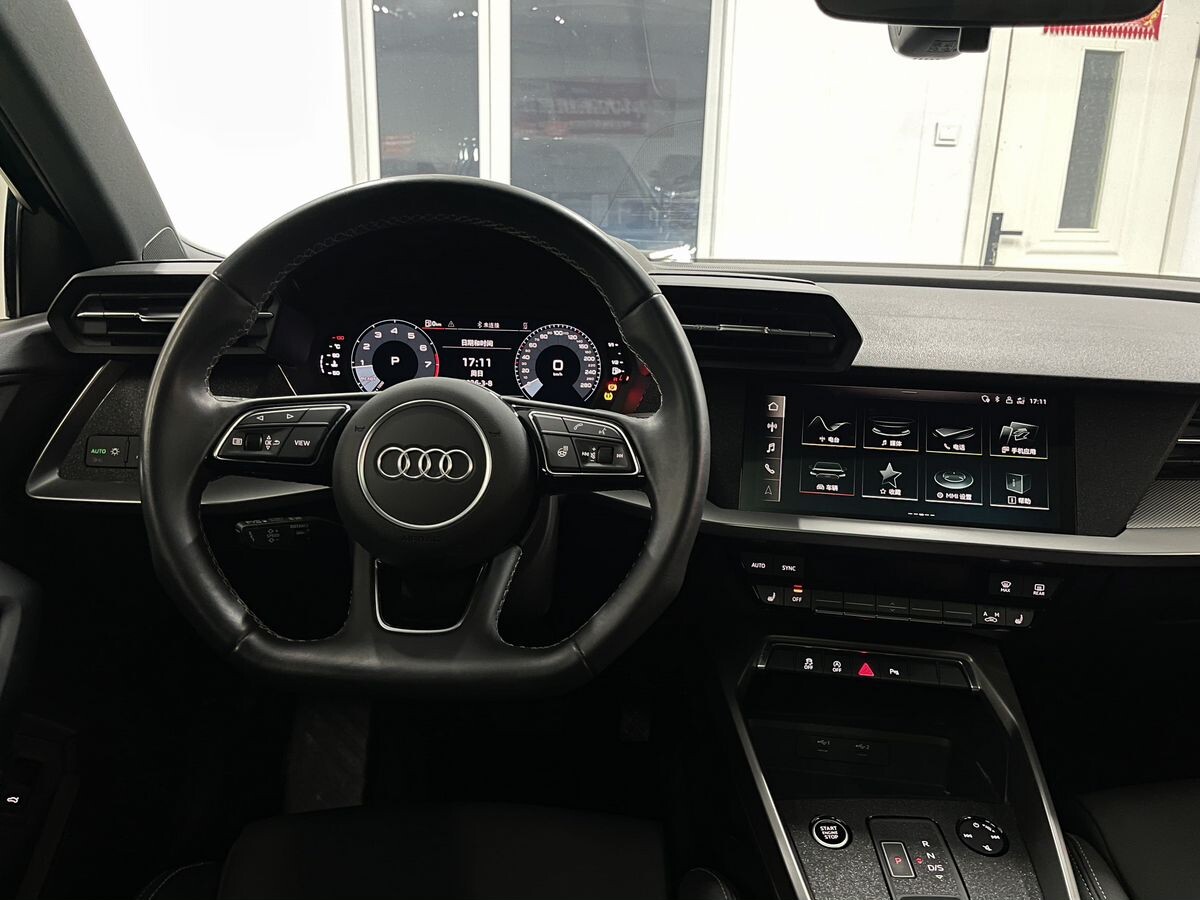 Audi A3 2023 - фото автомобиля