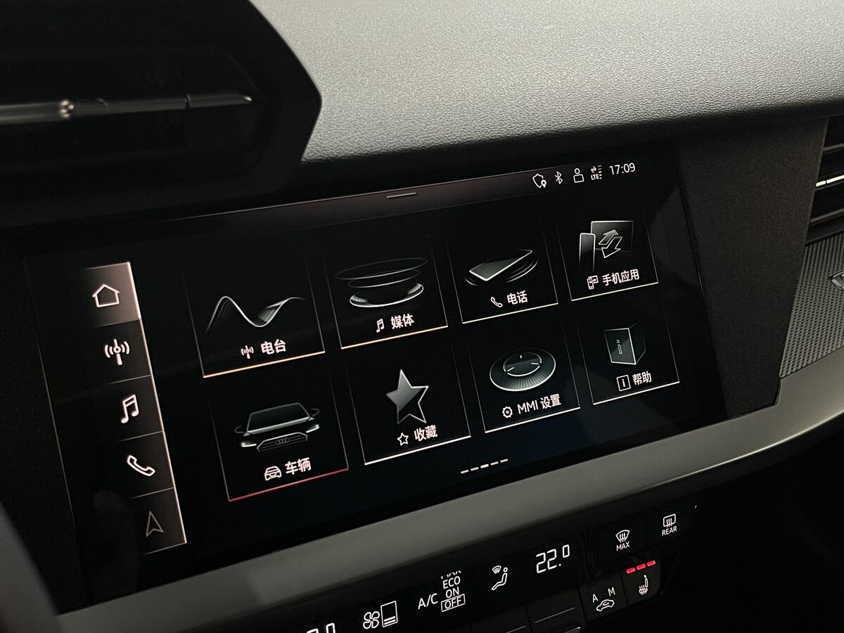 Audi A3 2023 - фото автомобиля