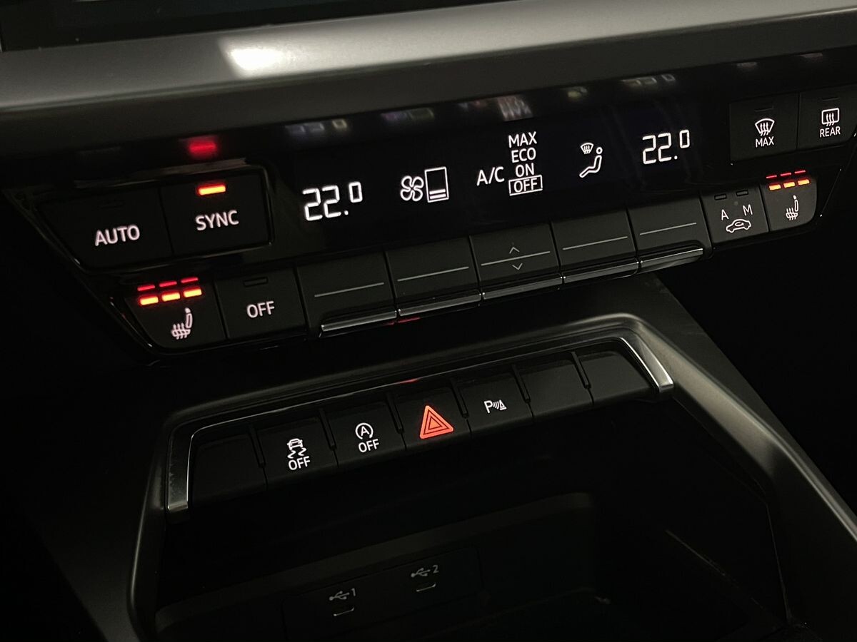 Audi A3 2023 - фото автомобиля