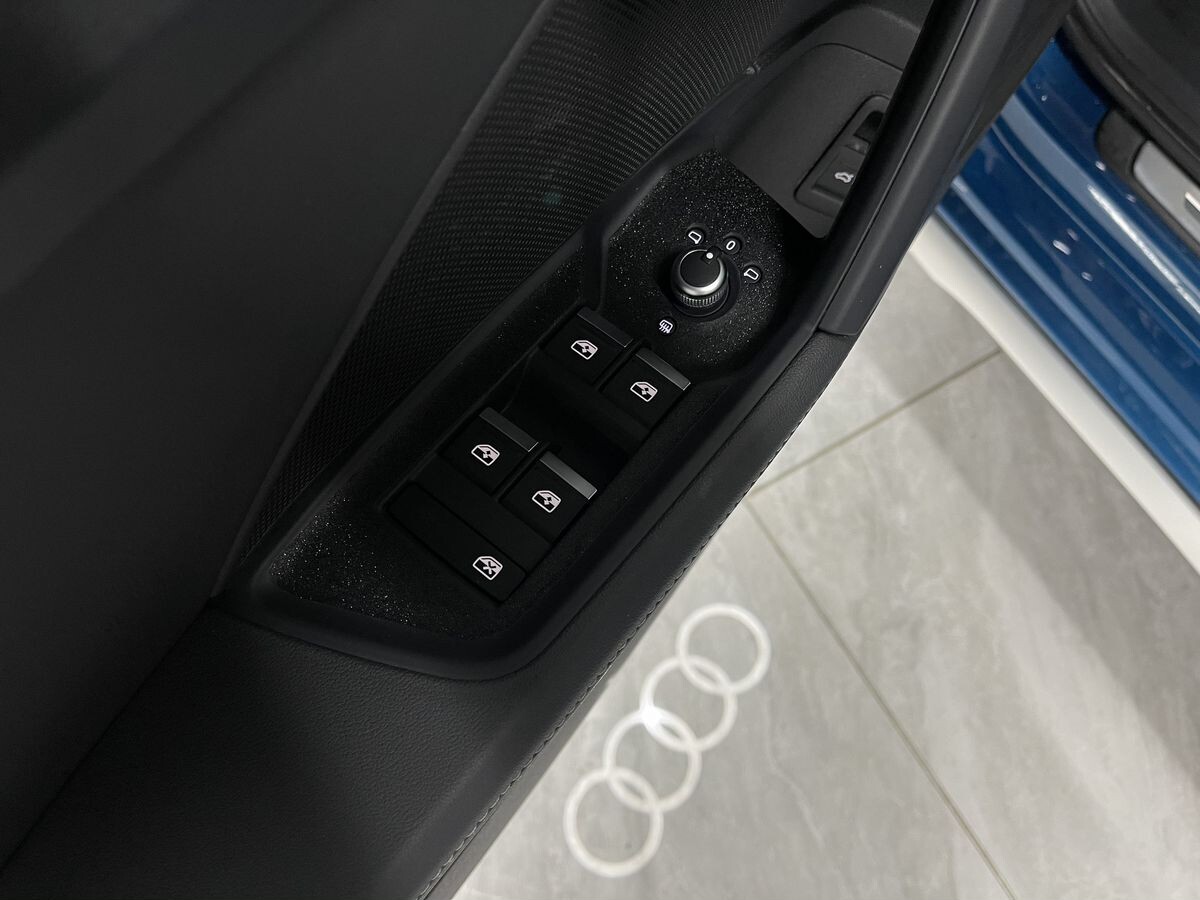 Audi A3 2023 - фото автомобиля