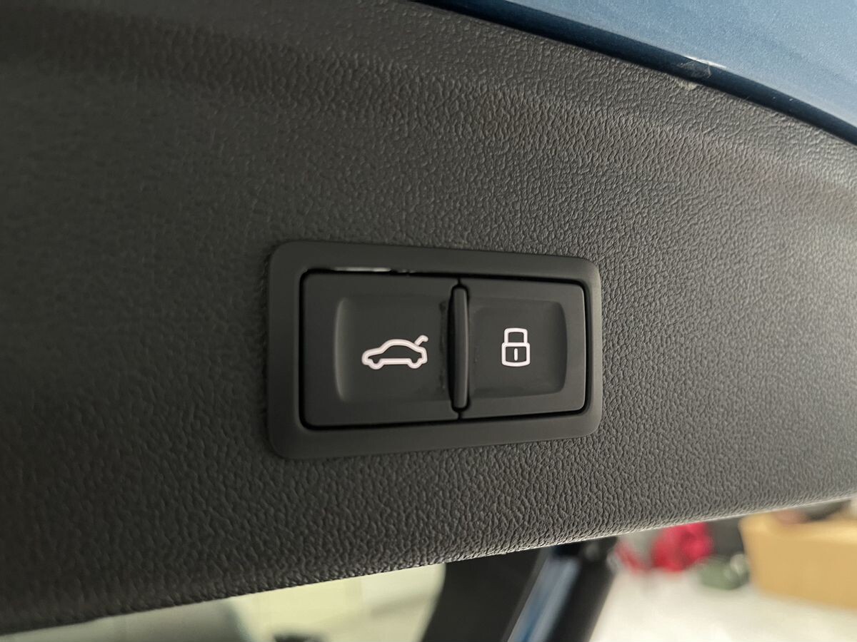 Audi A3 2023 - фото автомобиля