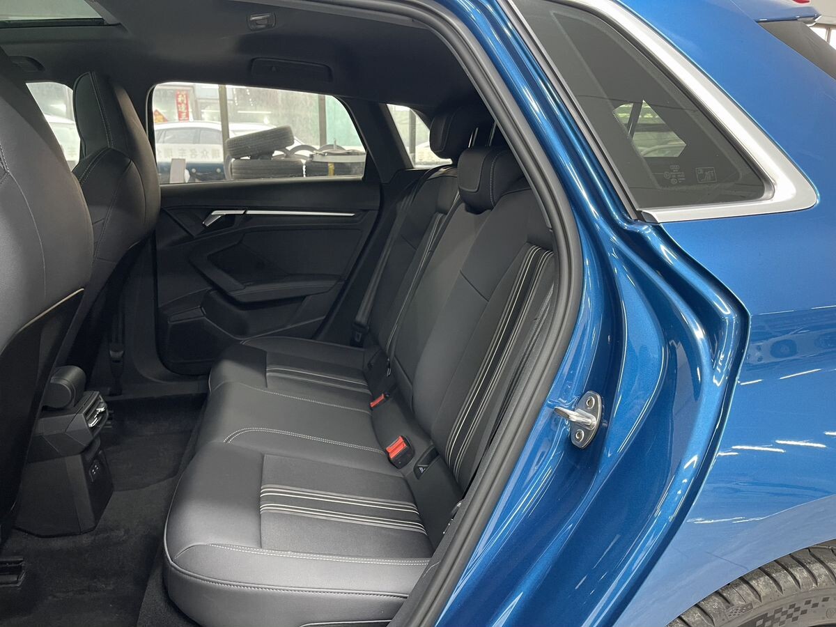 Audi A3 2023 - фото автомобиля