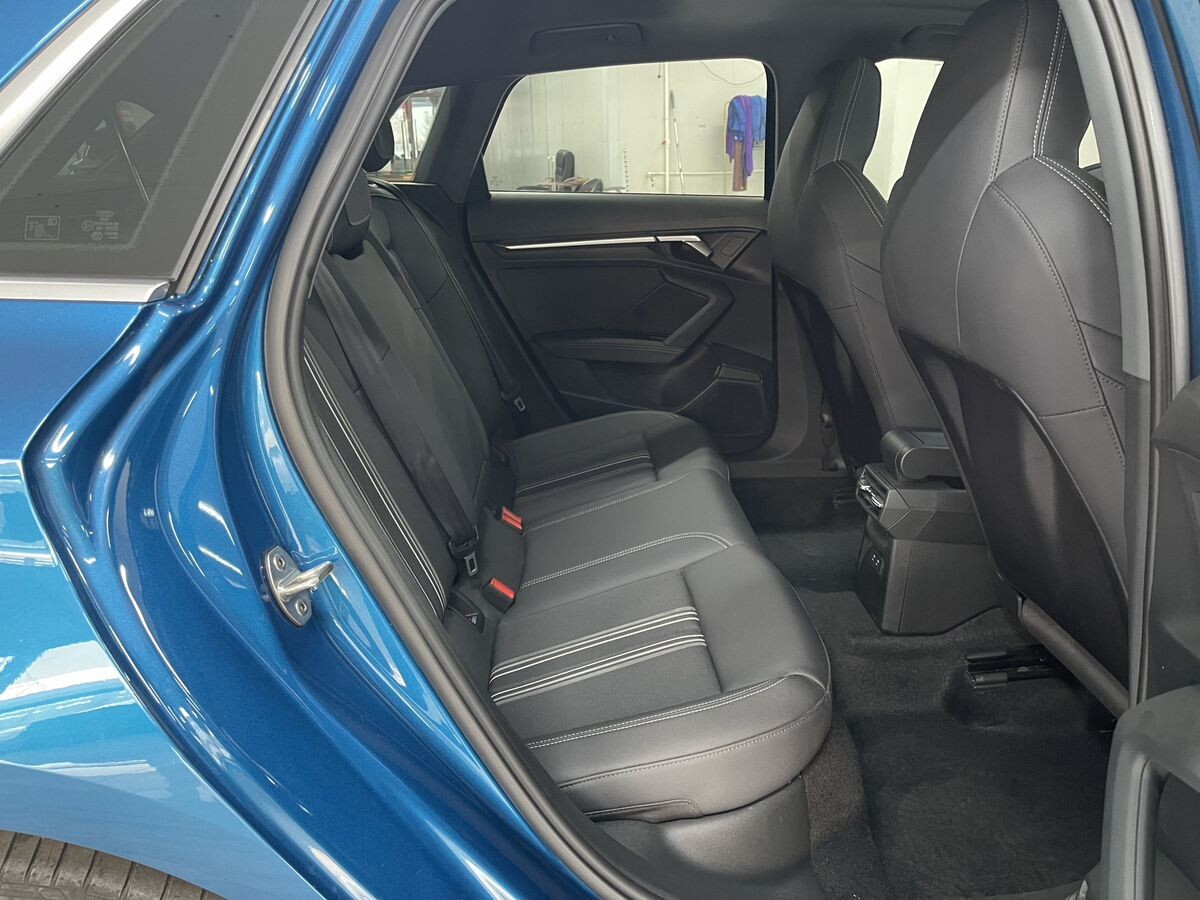 Audi A3 2023 - фото автомобиля