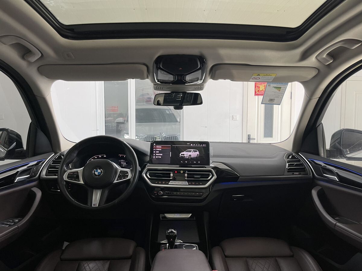 BMW X3 2021 - фото автомобиля