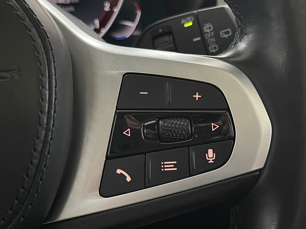 BMW X3 2021 - фото автомобиля