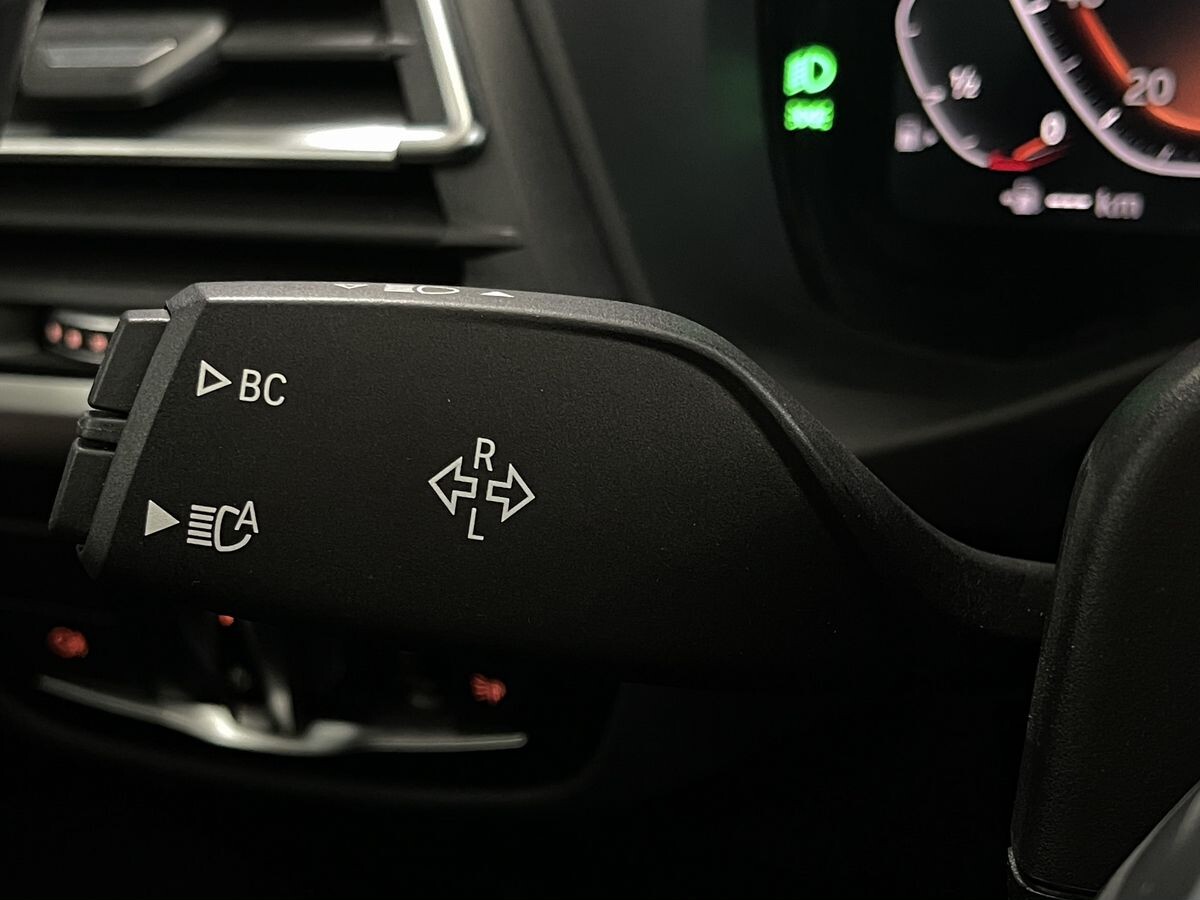 BMW X3 2021 - фото автомобиля