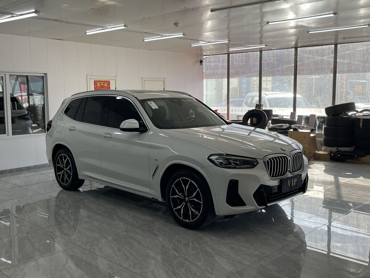 BMW X3 2021 - фото автомобиля