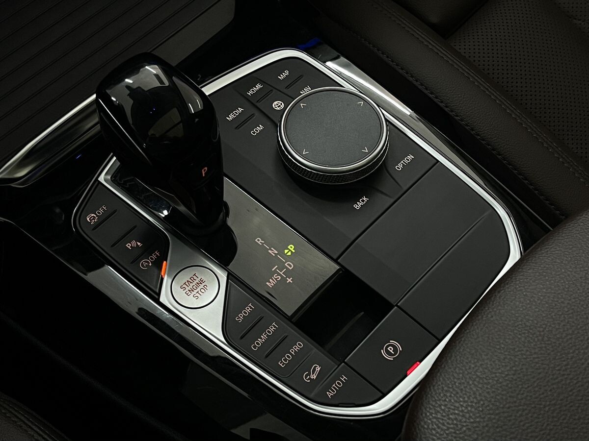 BMW X3 2021 - фото автомобиля