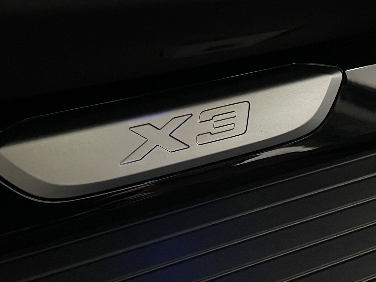 BMW X3 2021 - фото автомобиля